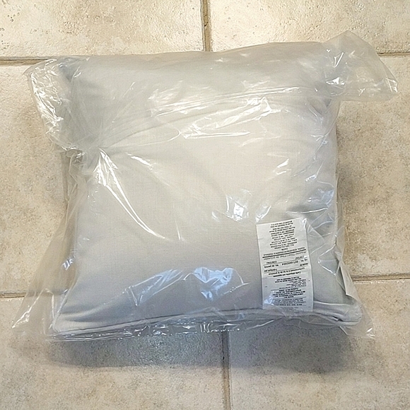 NEW Kate Spade Platinum Decorative Pillow - Picture 3 of 5